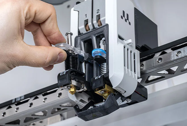 Ultimaker Factor 4，微米级直驱挤出架构